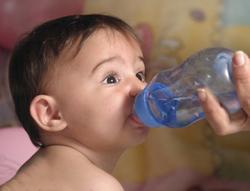 Сколько воды должен пить младенец
