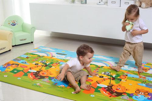 Достоинства покупки игрового коврика для малыша