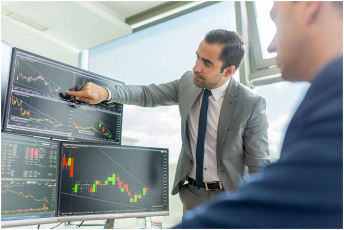 Сообщества для обмена опытом: развитие трейдеров через группы с разным уровнем подготовки